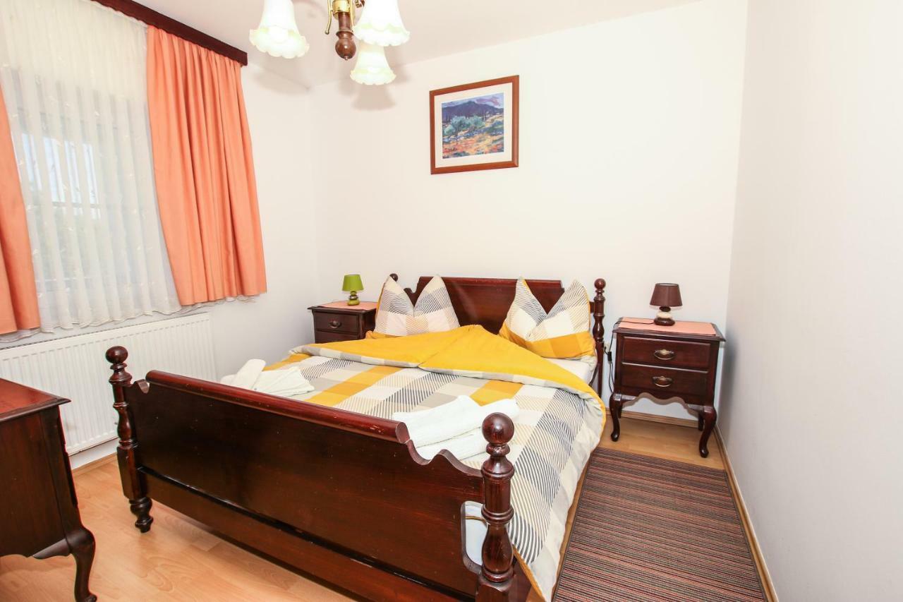 Apartmani Ljubica Porec Bagian luar foto